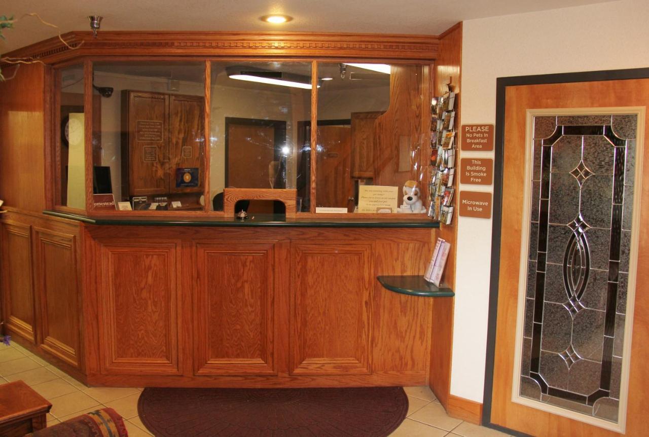 Hardin Homestead Inn And Suites מראה חיצוני תמונה