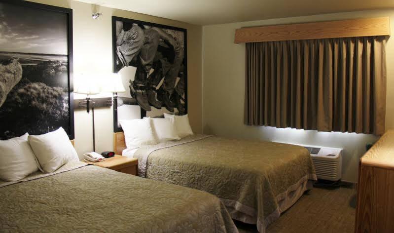 Hardin Homestead Inn And Suites מראה חיצוני תמונה